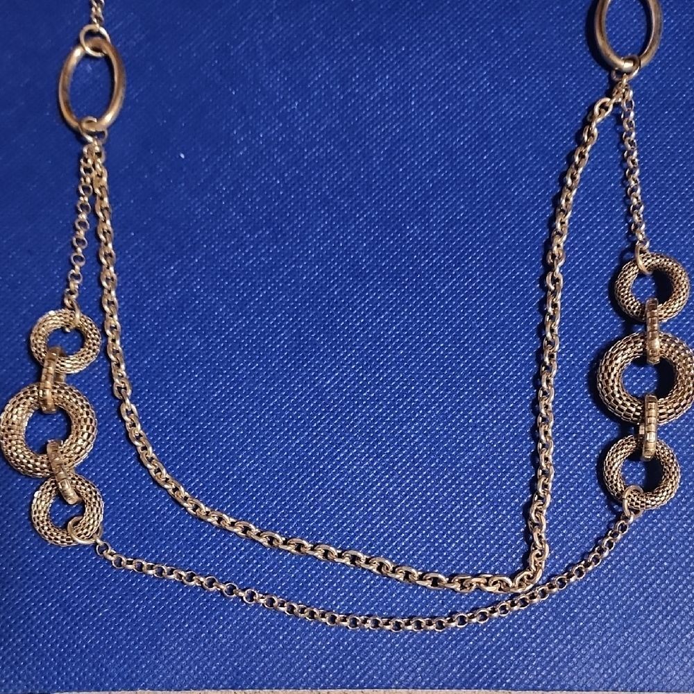 Elegant 23 Inch Silver Toned Chain Necklace